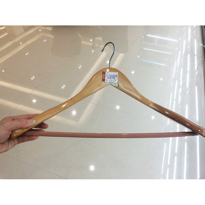 Solid wood non-slip non-trace shoulder protector hanging