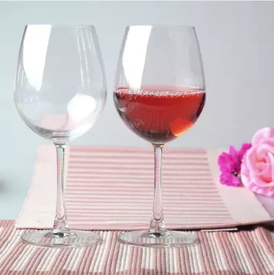 Crystal glass wine goblets