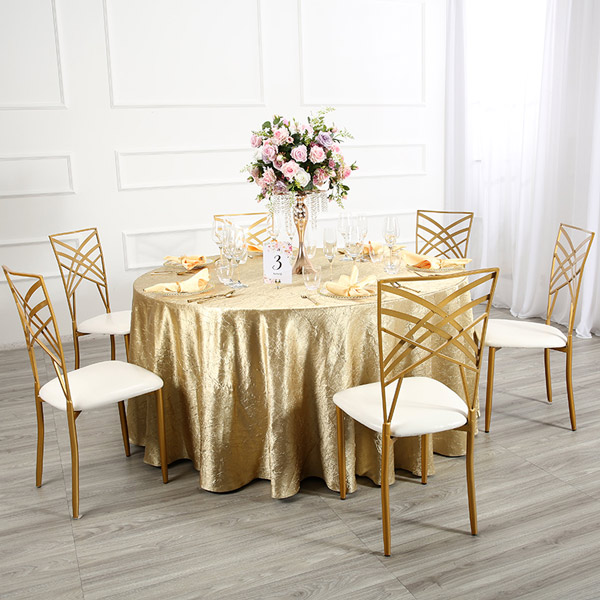 Shimmering gold crepe tablecloth