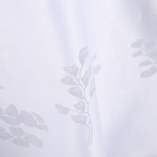 White Friendship flower tablecloth